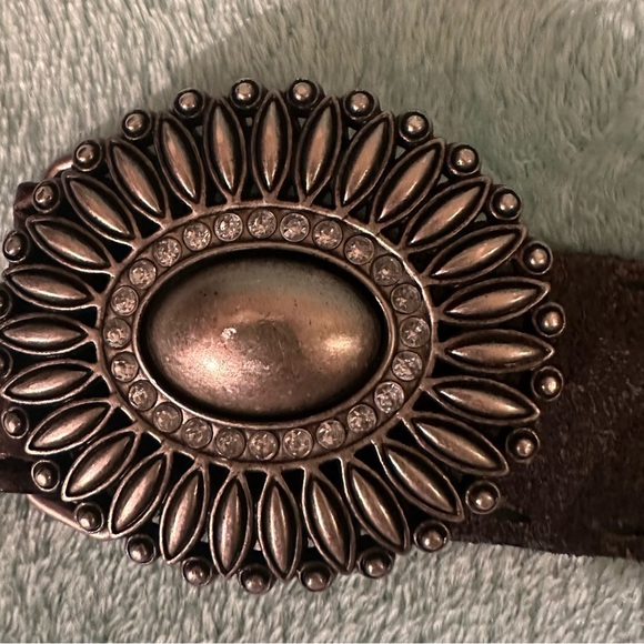 Vintage Fossil Style Silver Belt 
T1 - Picture 2 of 13